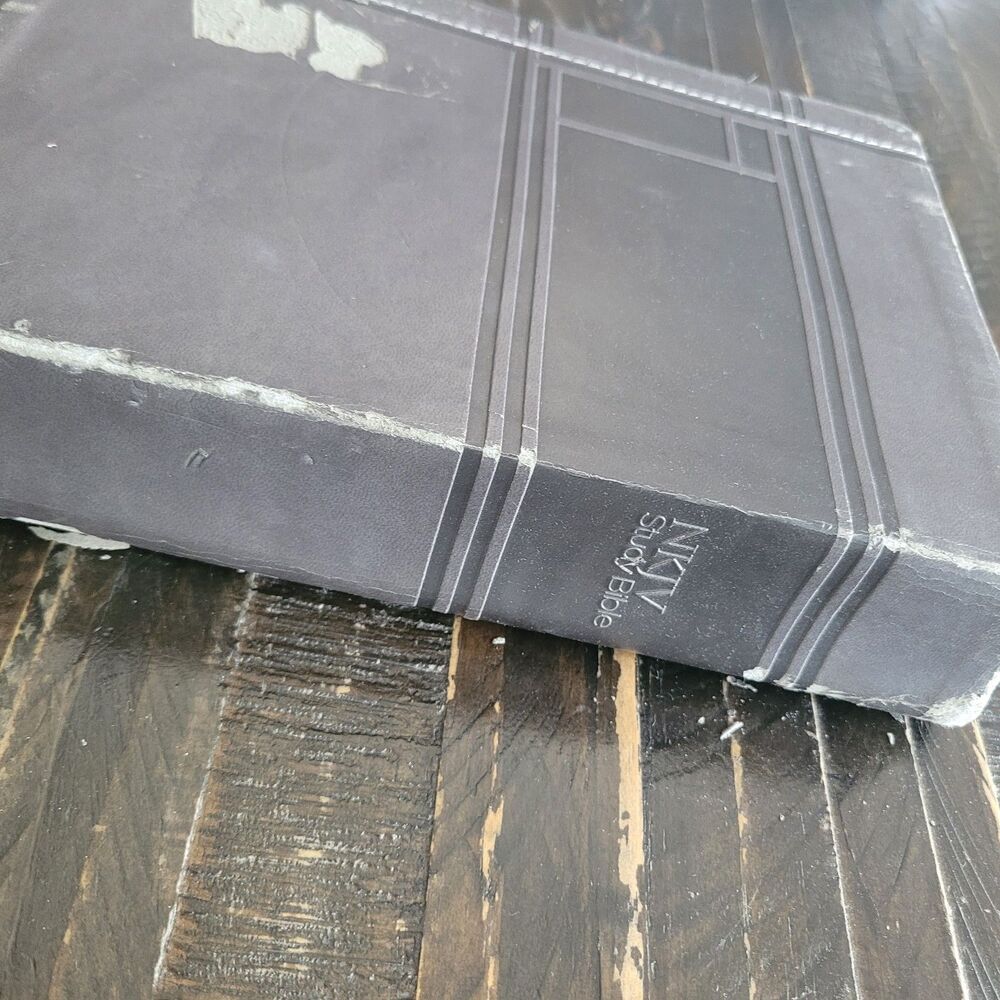 NKJV Bible New King James Version Charcoal Leathersoft Soft Cover Study Edition